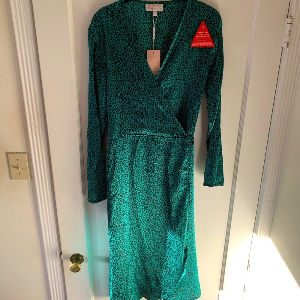 Gorgeous Green Leopard 🐆 Wrap Dress
